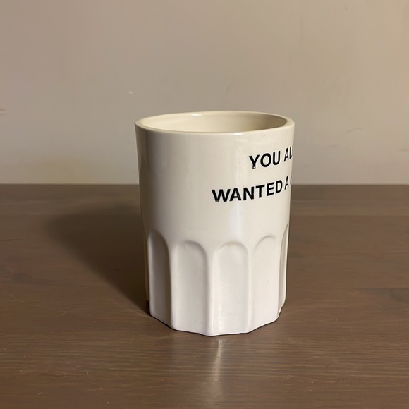 Vintage “Handout” White Ceramic Mug from Taiwan - Picture 5 of 8